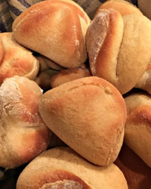 How to Make Yeast Rolls – Video (Premium)