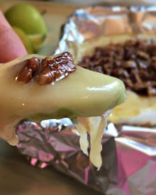 Baked Brie with Honey & Pecans (Premium)