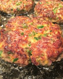 Jalapeno Cheddar Burgers – Oh My! (Premium)