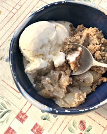 Pear Crisp (made with whole wheat flour!) (Premium)