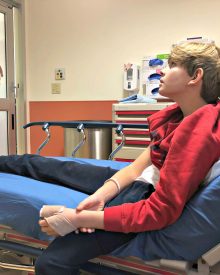 Peek Behind the Scenes (12/2019) Hospitals, Veterinarian Clinics & More Hospitals (Premium)