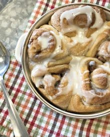 Soft, Deep-dish Cinnamon Rolls (Premium)